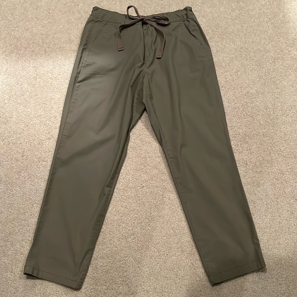 Liz Claiborne Cropped Pants